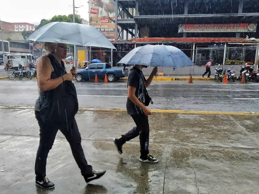 Se Esperan Lluvias En Las Proximas Horas Por El Paso De La Onda Tropical 14