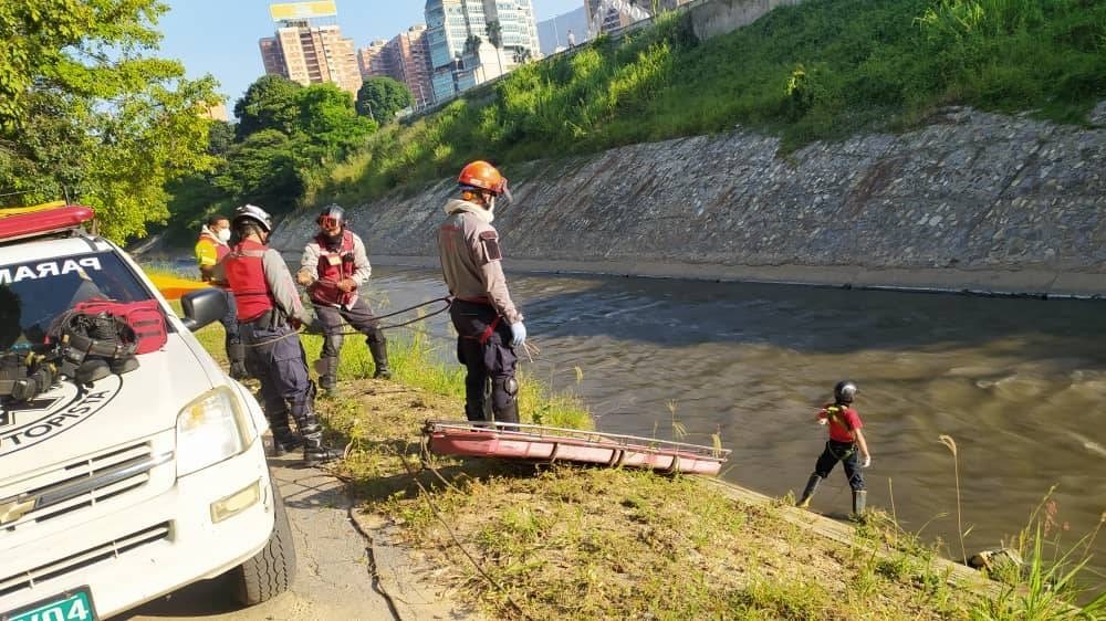 Cadaver De Una Mujer Aparecio En El Rio Guaire