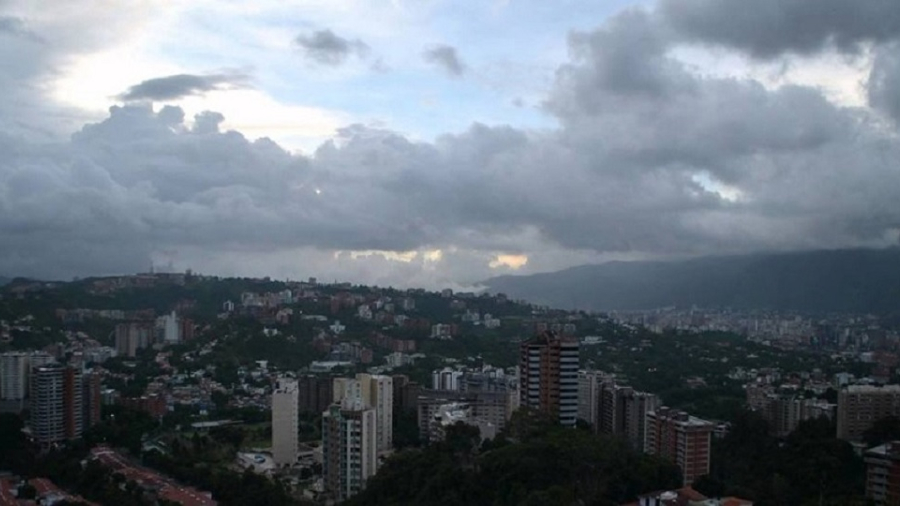 Archivo Cielo Nuboso En Caracas 30708 2