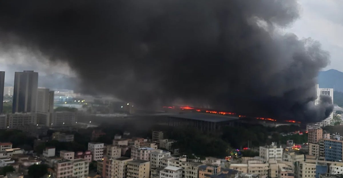 Incendio Instalaciones Byd Shenzhen Afecta Aparcamiento No Fabrica