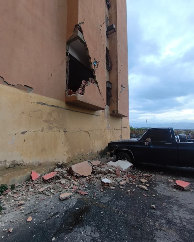 Las 376 Familias Que Residen En Las Cuatro Torres Que Conforman Las Residencias Altamira En Sant 2